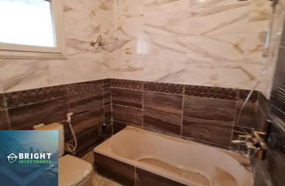 Apartment - 3 Bedrooms - 3 Bathrooms for sale in El Banafseg - New Cairo City - Cairo
