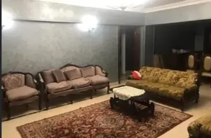 شقة - 3 غرف نوم - 1 حمام للايجار في شارع الحجاز - ميدان المحكمة - مصر الجديدة - القاهرة