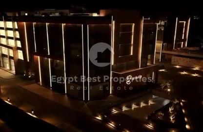 Retail - Studio - 1 Bathroom for sale in Three Sixty - 5th Settlement Compounds - The 5th Settlement - New Cairo City - Cairo