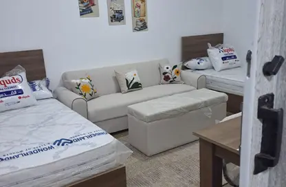 Apartment - 1 Bathroom for rent in Doctor Yassin Abdel Ghaffar St. - Area C - Ganoob El Acadimia - New Cairo City - Cairo