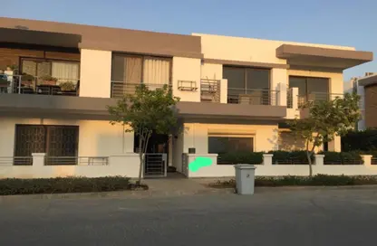 Apartment - 2 Bedrooms - 2 Bathrooms for sale in Tag Sultan - Ring Road - Cairo