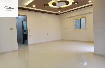 نصف طابق - استوديو - 2 حمامات للايجار في البنفسج 7 - البنفسج - مدينة القاهرة الجديدة - القاهرة