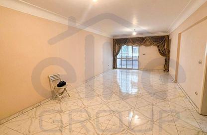 Apartment - 2 Bedrooms - 2 Bathrooms for sale in Smouha - Hay Sharq - Alexandria Apartment - 2 Bedrooms - 2 Bathrooms for sale in Smouha - Hay Sharq - Alexandria