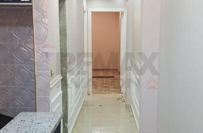 Apartment - 2 Bedrooms - 1 Bathroom for sale in Smouha - Hay Sharq - Alexandria