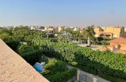 فيلا - 5 غرف نوم - 6 حمامات للبيع في زيزينيا فلاورز - الحي الخامس - مدينة الشروق - القاهرة