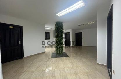 Office Space - 3 Bedrooms - 1 Bathroom for rent in Street70 - District 2 - The 5th Settlement - New Cairo City - Cairo