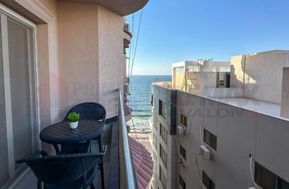 Apartment - 4 Bedrooms - 2 Bathrooms for rent in Al Geish Road - Camp Chezar - Hay Wasat - Alexandria