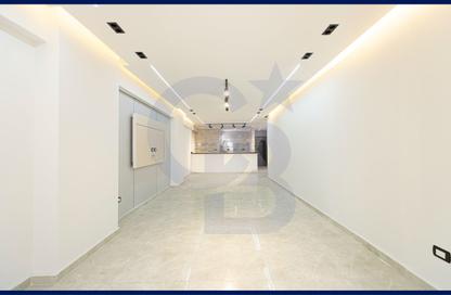 Apartment - 3 - 3 for sale in Abd Al Hameed El Deeb St. - Tharwat - Hay Sharq - Alexandria