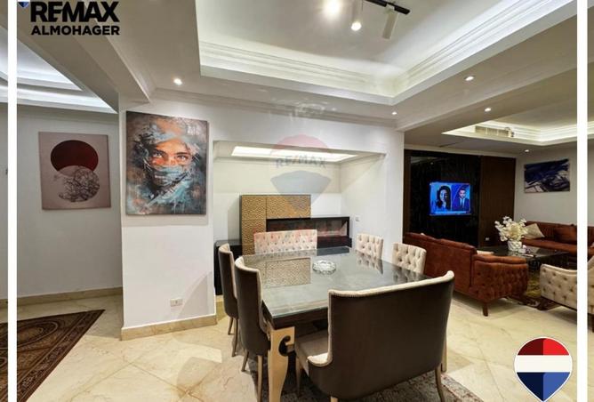 98832418 - Property Image 3