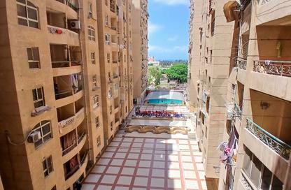 شقة - 3 غرف نوم - 1 حمام للبيع في رويال بلازا - المنتزة - حي ثان المنتزة - الاسكندرية