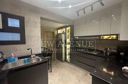 شقة - 3 غرف نوم - 3 حمامات للبيع في مون ريزيدنس - فيفث سكوير - التجمع الخامس - مدينة القاهرة الجديدة - القاهرة