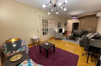 شقة - 3 غرف نوم - 2 حمامات للبيع في شارع رفاعه - الدقي - الجيزة