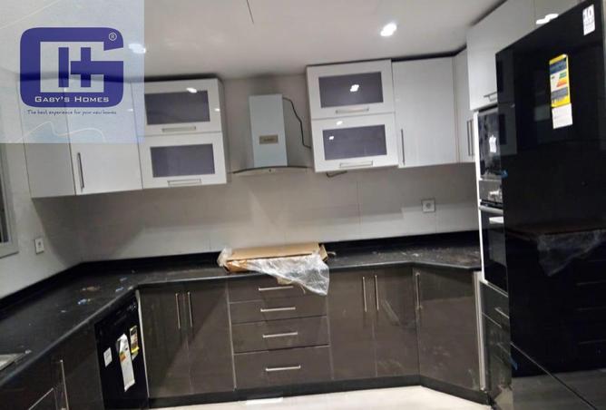 93818200 - Property Image 3