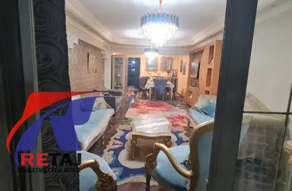 شقة - 3 غرف نوم - 2 حمامات للبيع في شارع الطيران - منطقة السينما - مدينة نصر - القاهرة