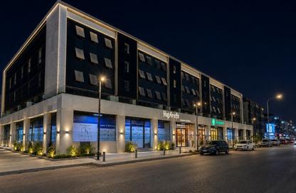 مساحات مكتبية - استوديو - 2 حمامات للبيع في مول ايلويا - شارع التسعين الشمالي - التجمع الخامس - مدينة القاهرة الجديدة - القاهرة