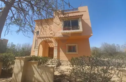 فيلا - 4 غرف نوم - 8 حمامات للبيع في افق - طريق مصر اسكندرية الصحراوي - مدينة 6 أكتوبر - الجيزة