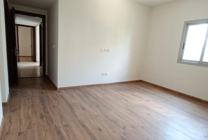 89827432 - Property Image 3