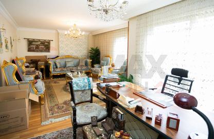 Apartment - 3 Bedrooms - 2 Bathrooms for sale in Smouha - Hay Sharq - Alexandria