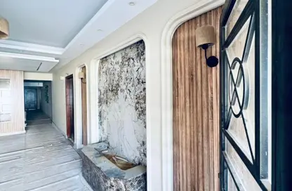 شقة - 2 غرف نوم - 3 حمامات للبيع في ايفى ريسيدنس - كمبوندات الشروق - مدينة الشروق - القاهرة