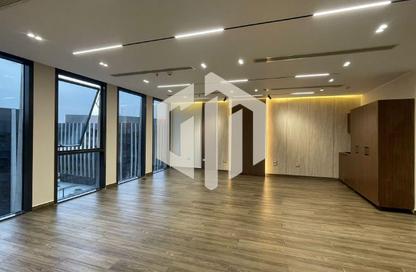 Office Space - 1 Bedroom - 1 Bathroom for rent in Eastown - 5th Settlement Compounds - The 5th Settlement - New Cairo City - Cairo