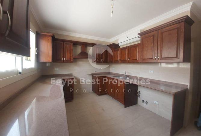 76227695 - Property Image 3