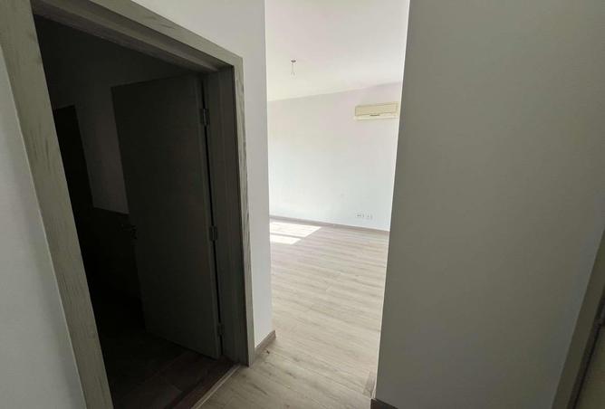 72176389 - Property Image 3