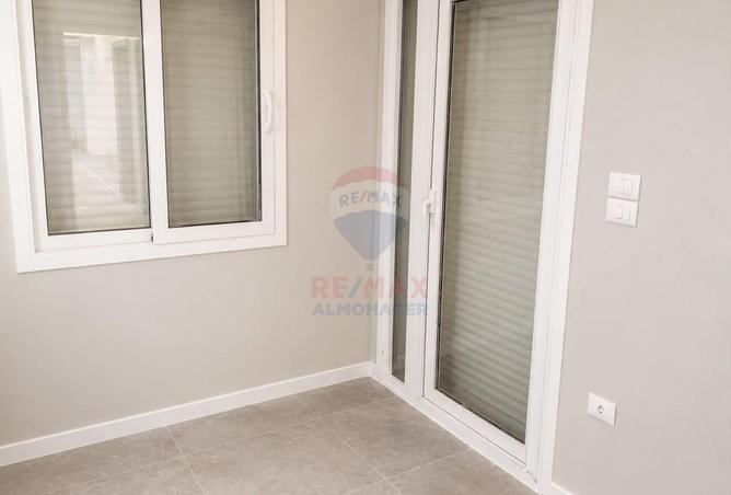 93256082 - صورة العقار 3