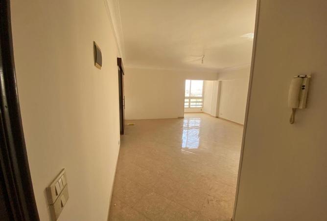 69823538 - صورة العقار 3