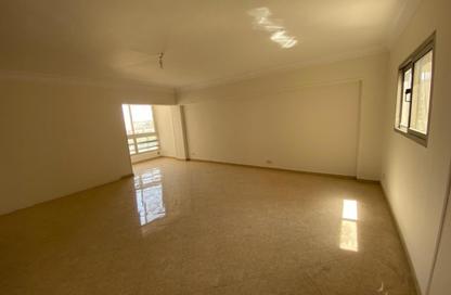 Apartment - 3 Bedrooms - 1 Bathroom for rent in Hay El Maadi - Cairo