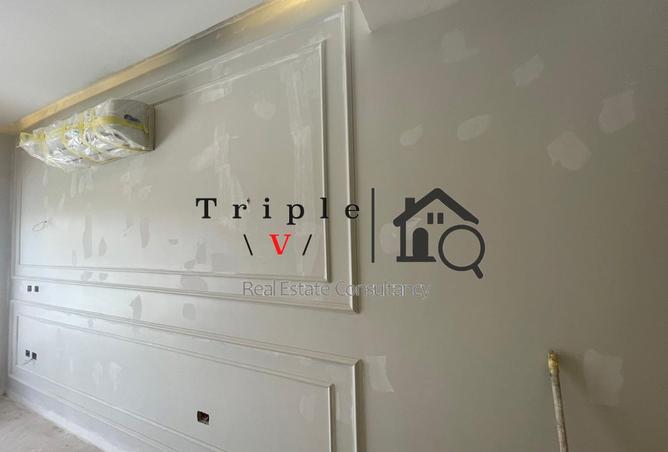 97712011 - Property Image 2