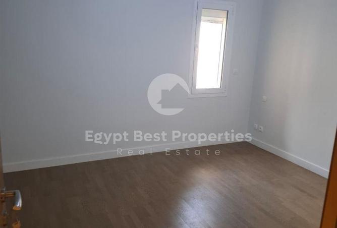8573779 - Property Image 3