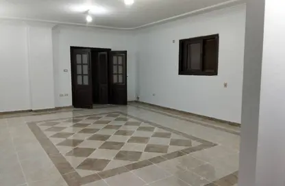 شقة - 3 غرف نوم - 3 حمامات للايجار في شرق الاكاديمية - مدينة القاهرة الجديدة - القاهرة