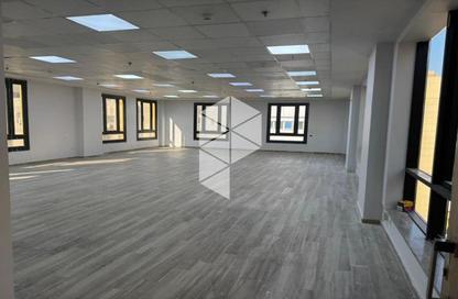 Office Space - 4 Bedrooms - 2 Bathrooms for rent in Al Shouyfat - 5th Settlement Compounds - The 5th Settlement - New Cairo City - Cairo