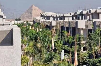 Apartment - 3 Bedrooms - 3 Bathrooms for sale in Sun Capital - Fayoum Desert road - 6 October City - Giza