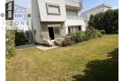 فيلا - 5 غرف نوم - 8 حمامات للايجار في حى القرنفل - التجمع الخامس - مدينة القاهرة الجديدة - القاهرة