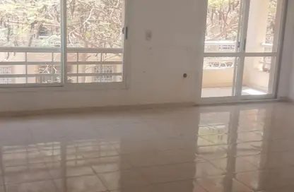 شقة - 2 غرف نوم - 2 حمامات للبيع في B6 - مدينتي - القاهرة