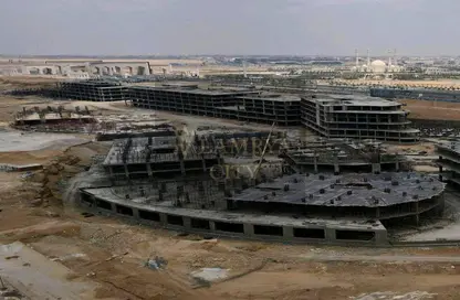 محل تجاري - استوديو للبيع في برج بيراميدز التجاري - كمبوندات العاصمة الإدارية الجديدة - العاصمة الإدارية الجديدة - القاهرة