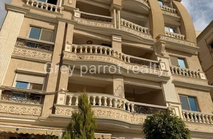 Apartment - 3 Bedrooms - 1 Bathroom for sale in North Lotus - El Lotus - New Cairo City - Cairo