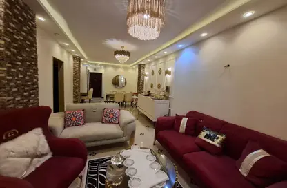 Apartment - 3 Bedrooms - 2 Bathrooms for sale in Al Lebeny Axis - El Mariouteya - Faisal - Hay El Haram - Giza