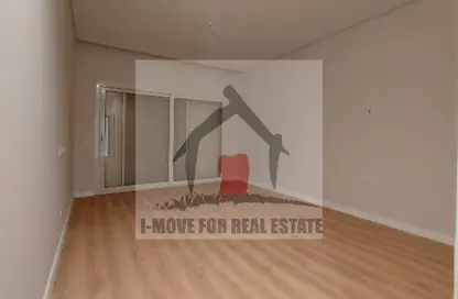 Townhouse - 3 Bedrooms - 4 Bathrooms for rent in New Giza - Cairo Alexandria Desert Road - 6 October City - Giza