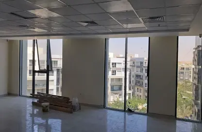 مساحات مكتبية - استوديو - 1 حمام للايجار في مول هايد بارك بيزنس - شارع التسعين الجنوبي - التجمع الخامس - مدينة القاهرة الجديدة - القاهرة