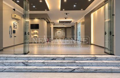 محل - استوديو - 2 للبيع في شارع جزيرة العرب (المهندس حسن حلمي) - المهندسين - الجيزة