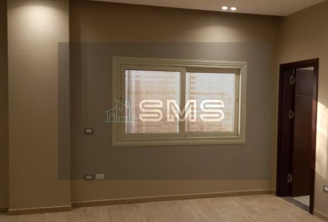 8592963 - Property Image 2