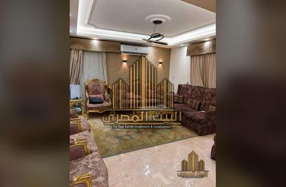 شقة - 4 - 3 للبيع في شارع ابن النفيس - المنطقة السادسة - مدينة نصر - القاهرة شقة - 4 - 3 للبيع في شارع ابن النفيس - المنطقة السادسة - مدينة نصر - القاهرة