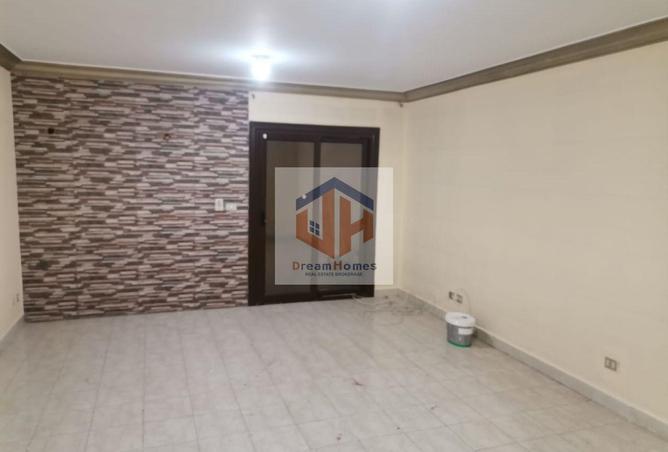 8604929 - Property Image 3