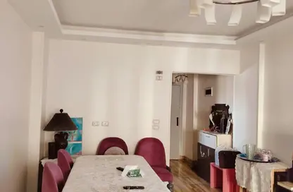 Apartment - 2 Bedrooms - 1 Bathroom for rent in Al Mohandes Ahmed Kamal Hamdy St. - 16th District - Sheikh Zayed City - Giza