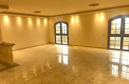 شقة - 3 غرف نوم - 2 حمامات للايجار في المنطقة ب - حى جنوب الاكايمية - مدينة القاهرة الجديدة - القاهرة