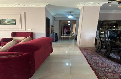 Apartment - 3 Bedrooms - 2 Bathrooms for sale in Doctor Ahmed Okasha St. - El Banafseg 6 - El Banafseg - New Cairo City - Cairo