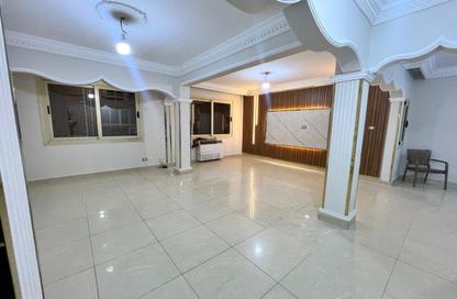 Apartment - 3 Bedrooms - 2 Bathrooms for rent in Al Batal Ahmed Abd El Aziz St. - Mohandessin - Giza
