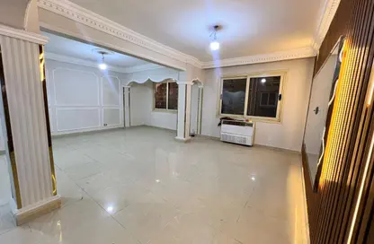 شقة - 3 غرف نوم - 2 حمامات للايجار في شارع البطل احمد عبد العزيز - المهندسين - الجيزة